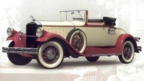 historical picture of the first metallic painted car historical picture of the first metallic painted car
