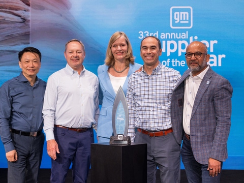 From left to right:
Patrick Zhao, Senior Vice President, Global Automotive OEM Coatings; John VanAntwerp, Global Key Account Manager Automotive OEM Coatings; Uta Holzenkamp, President BASF Coatings; Jeff Jones, Managing Director and Vice President Automotive OEM Coatings; and Sham Kunjup, Executive Director, EV Critical Materials.
(Photo: GM)