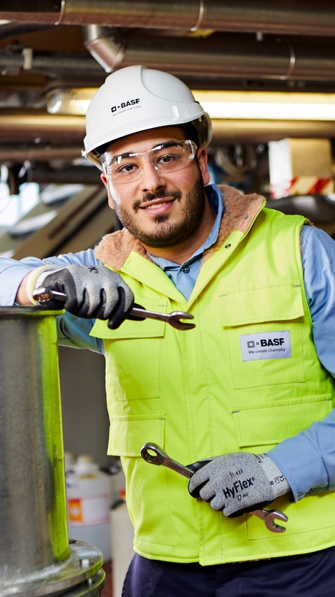 Azubi in der Produktion