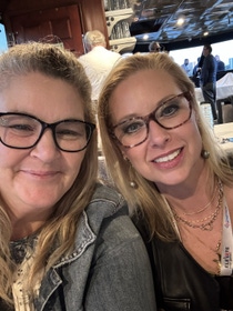 Caroline Cooper and Tina Nelles taking a selfie