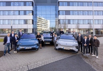 The signing of the Letter of Intent took place at BASF Coatings’ headquarter in Muenster, Germany.
Photo: MünsterView/ Heiner Witte The signing of the Letter of Intent took place at BASF Coatings’ headquarter in Muenster, Germany.
Photo: MünsterView/ Heiner Witte